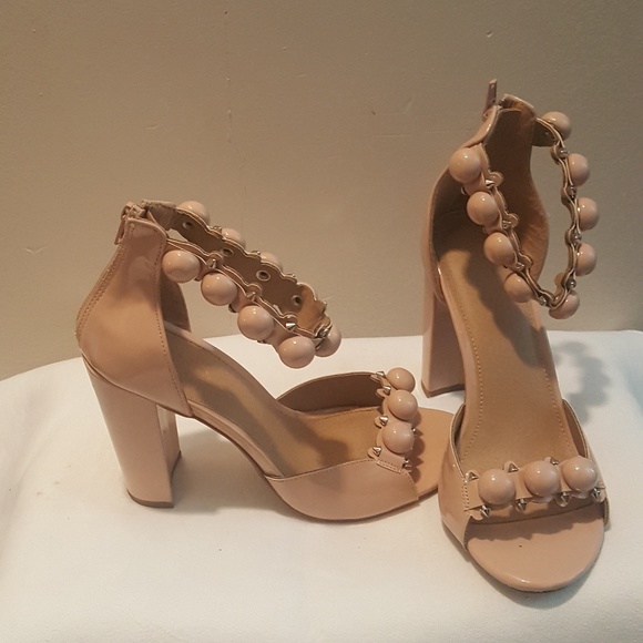 Beautiful cream and silver heels - Picture 1 of 5